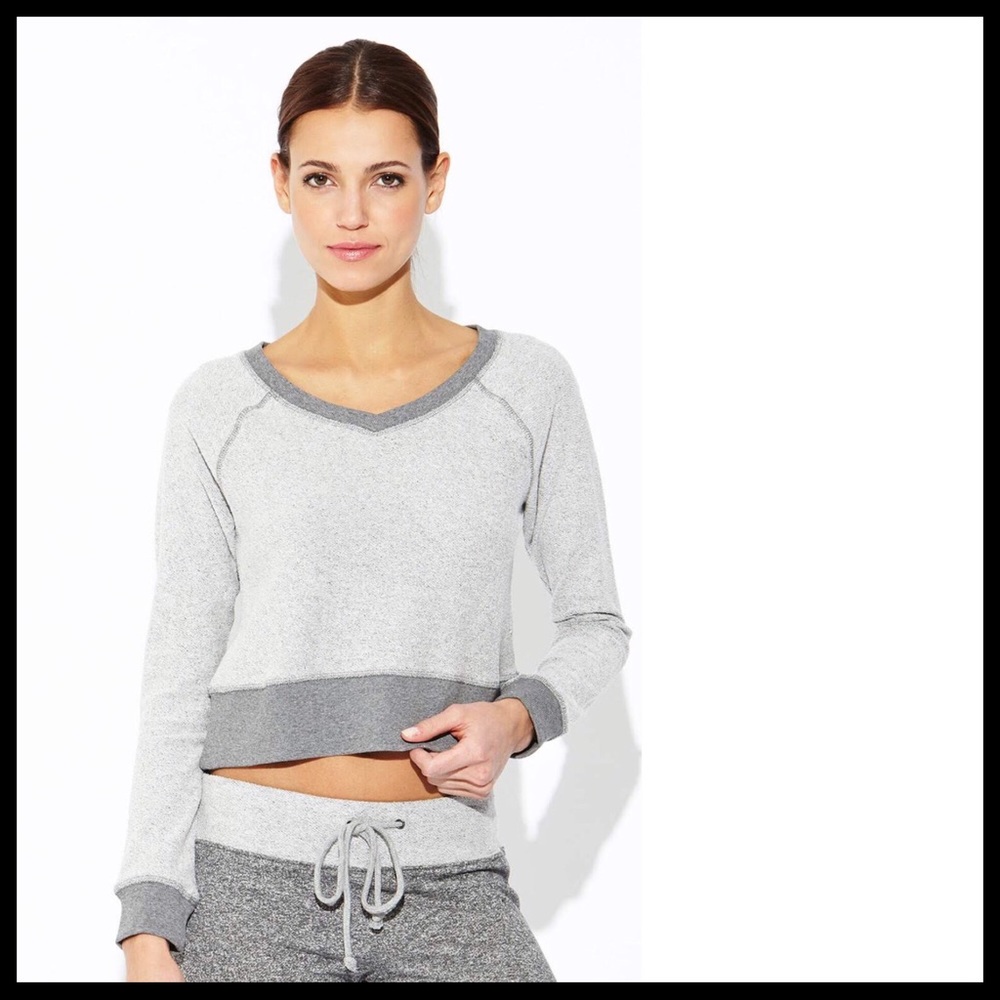 OVERSIZED CROP TOP KNIT ATHLEISURE PULLOVER - Picture 2 of 8